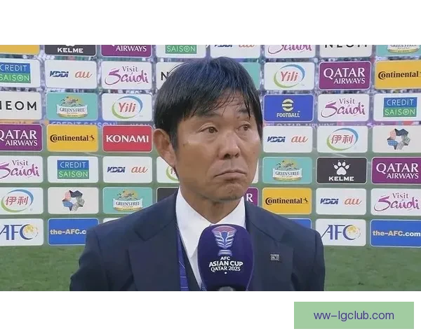 阿沃尼伊在森林锋线多次遭遇伤病困扰状态成疑影响球队表现